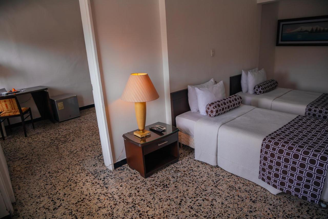 Hotel Tequendama Inn Estacion Buenaventura Exterior photo